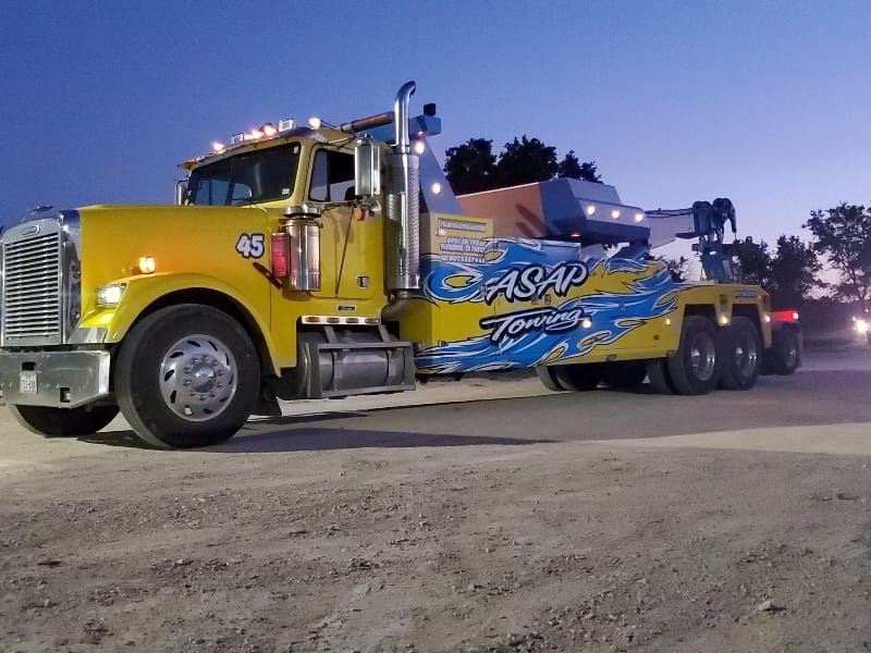 I-35 heavy recovery